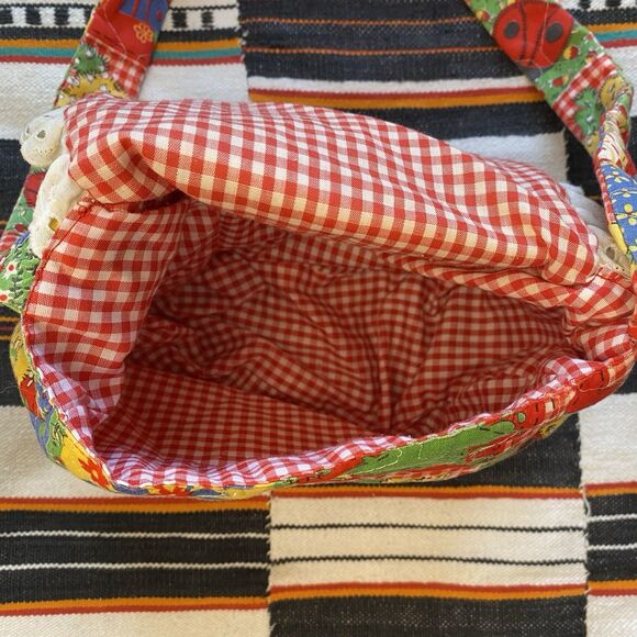 Vintage Cottage Core Quilted Shoulder Bag. Flap Closure. Eyelet Lace. Boho. - Picture 7 of 11